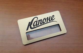 пластиковый бейдж с окном