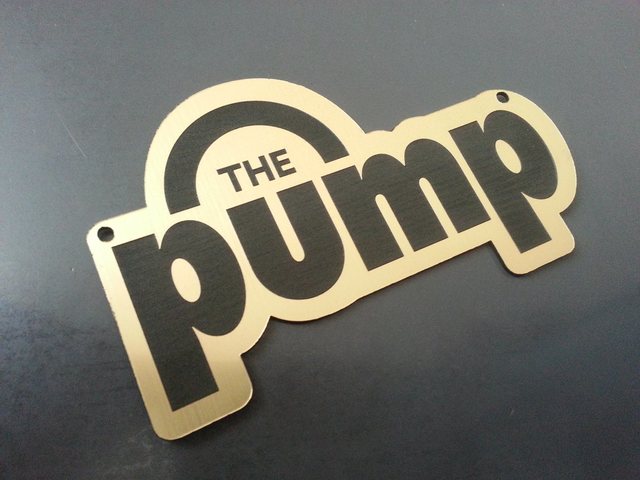 пластиковый эксклюзивный бейдж